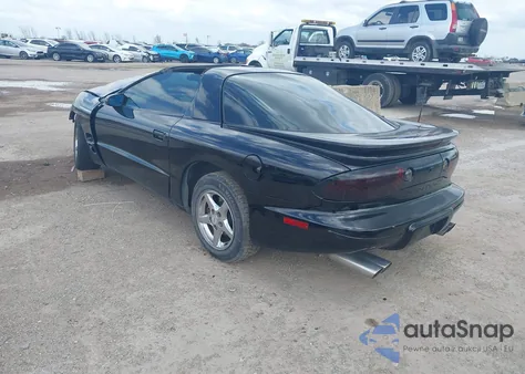 1998 Pontiac Firebird z USA, uszkodzony, nr VIN 2G2FS22K0W2232091